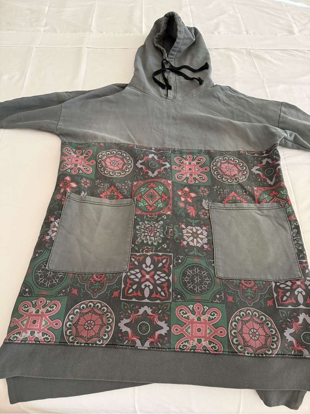 Monthorigin Gray Abstract Floral Hoodie Dress.